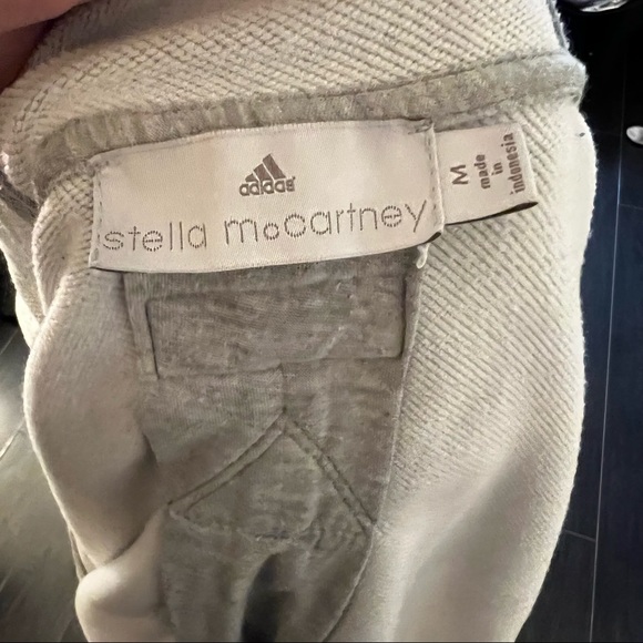 Stella McCartney z adidas gray zip hood sweater with pleat back - Picture 2 of 4